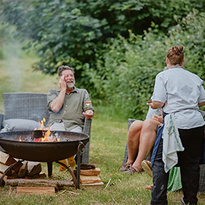 chef Charlie Barr chatting with guests at Wythall Estate 